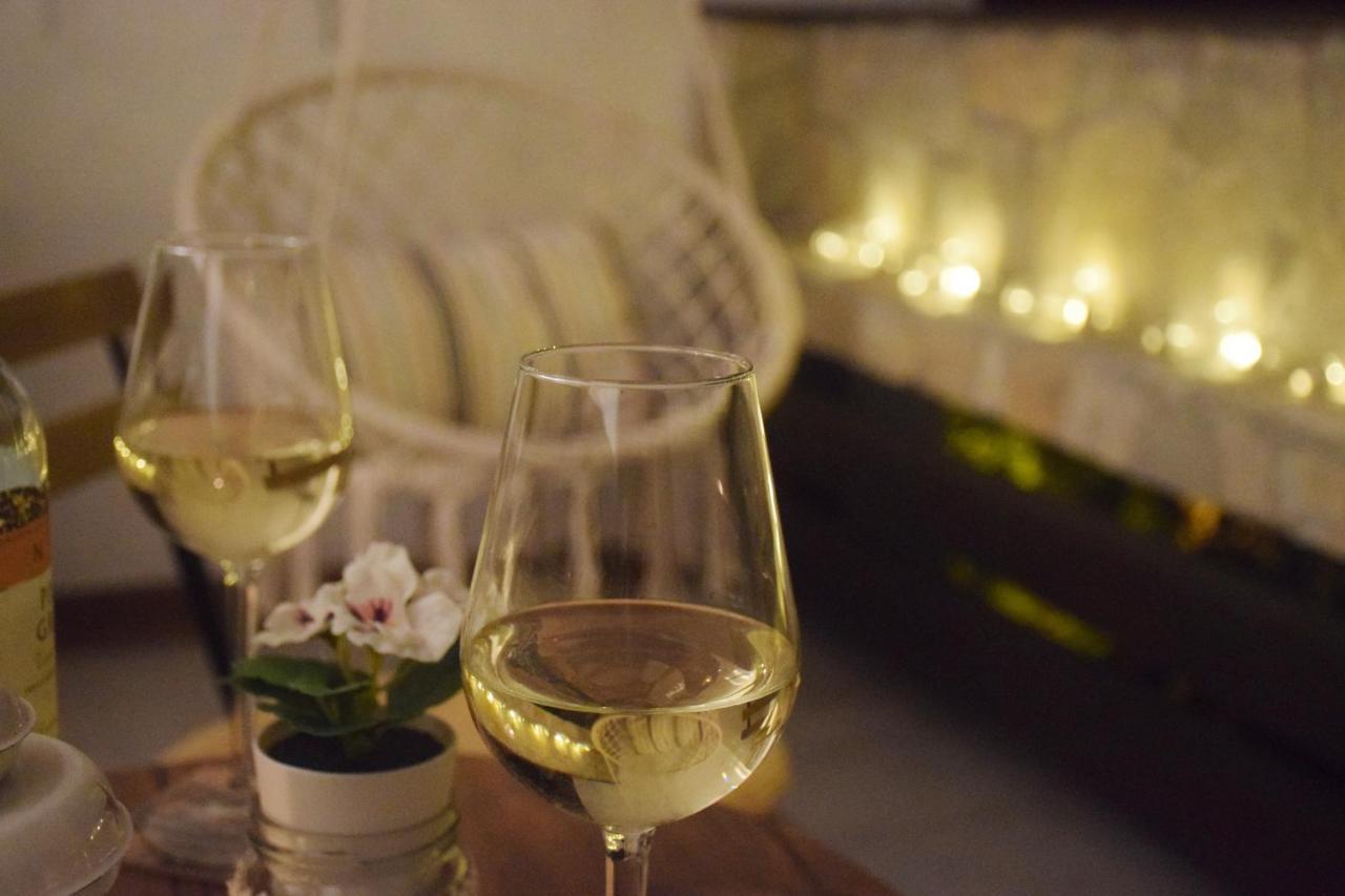 Feel Danube Apartment Zemun ภายนอก รูปภาพ