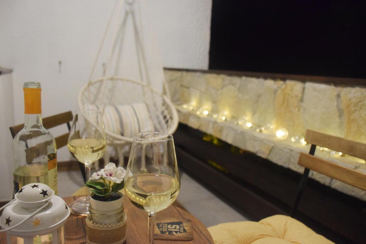 Feel Danube Apartment Zemun ภายนอก รูปภาพ