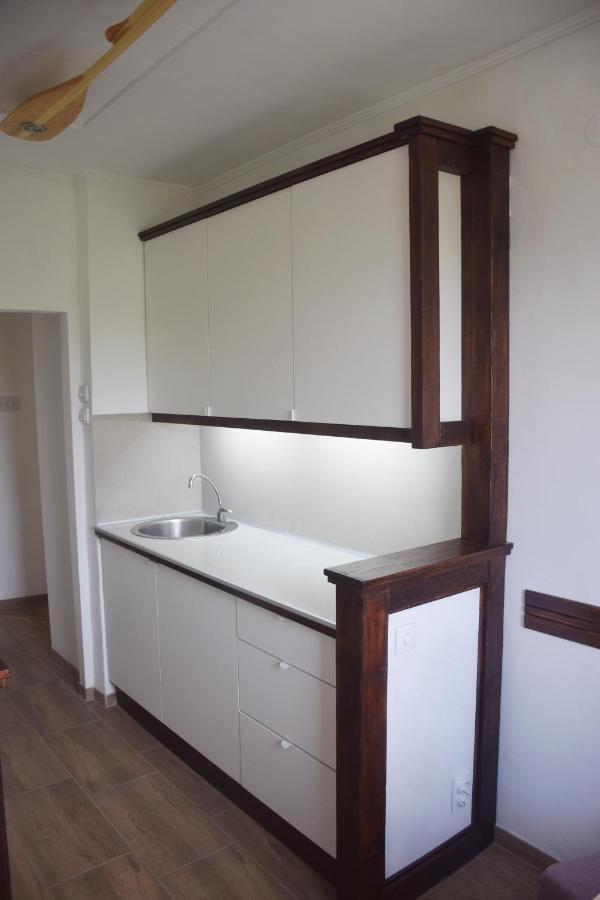 Feel Danube Apartment Zemun ภายนอก รูปภาพ